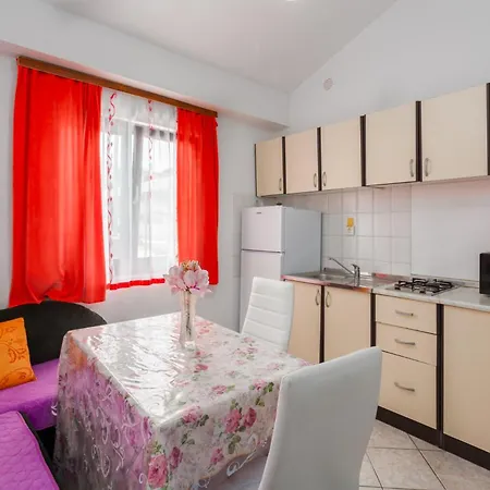 With Parking Space - 7137 Appartement *