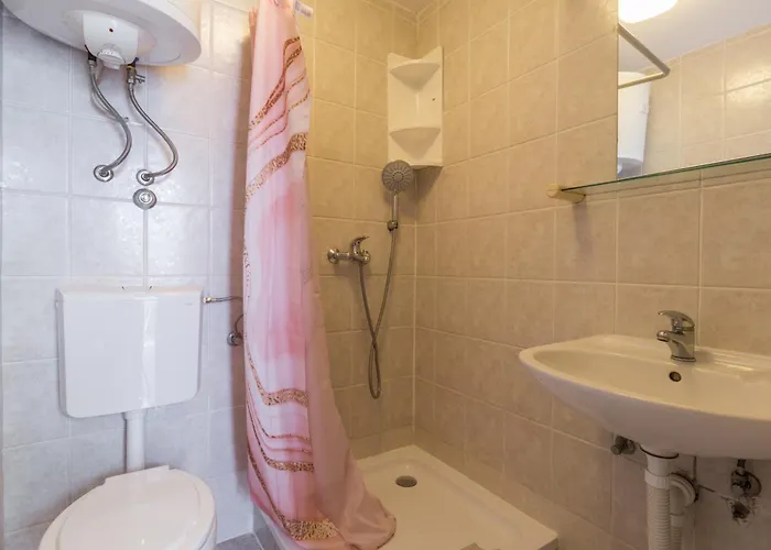 With Parking Space - 7137 Appartement