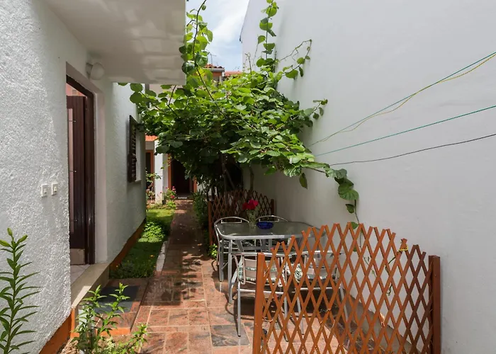 With Parking Space - 7137 Apartman Poreč